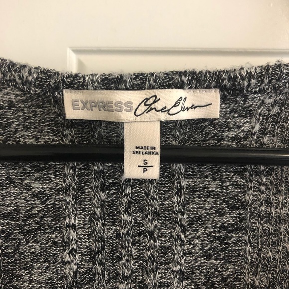 Express top - Picture 2 of 3
